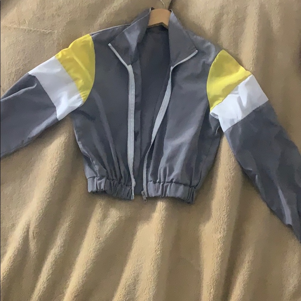 Cropped jacket
